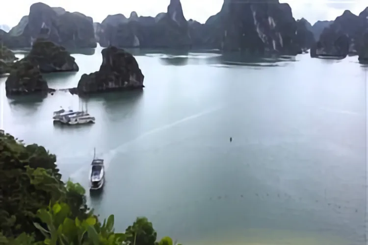 Fantastic Indochina Tour - 17 Nights from Hanoi