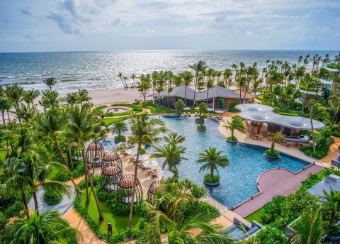 Boutique Resorts along Long Beach